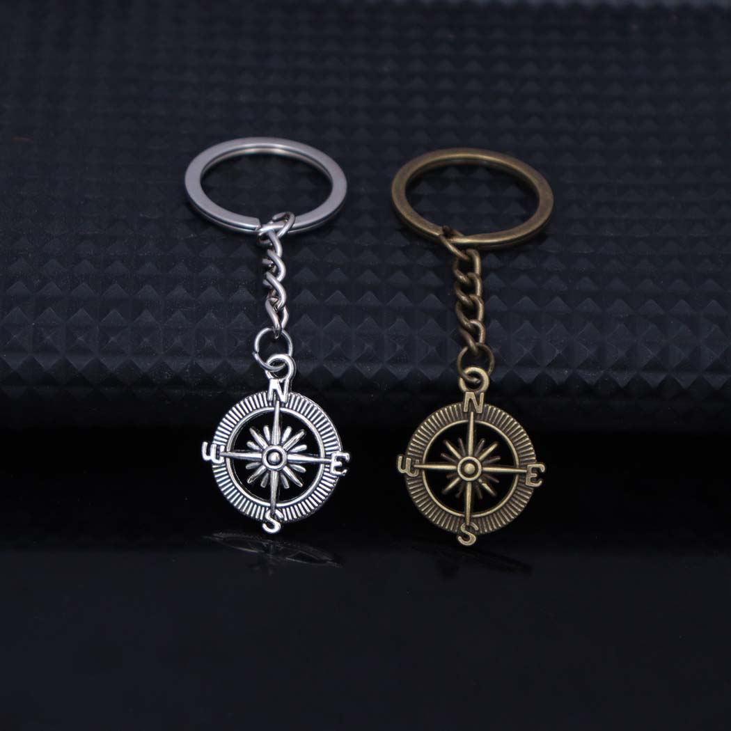 Vintage Fashion Wheel - Nautical vintage ship wheel anchor keychain;