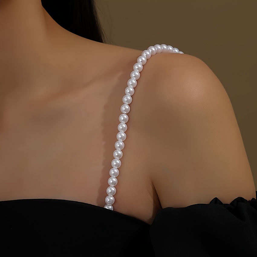 Vintage Fashion Guild - 1 elegant vintage imitation pearl shoulder