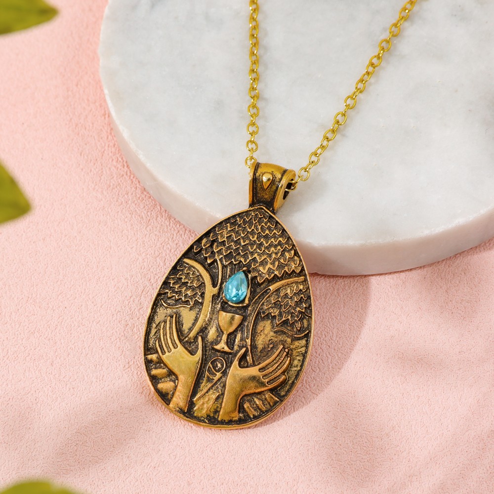 Vintage Game Pendant Necklace  - Vintage Fashion Video review and price