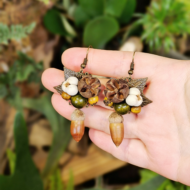 Vintage Wooden Plant Earring U - Vintage Fashion Guild review and price