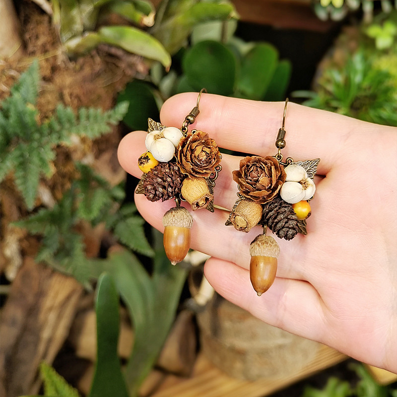 Vintage Wooden Plant Earring U - Vintage Fashion Guild review and price