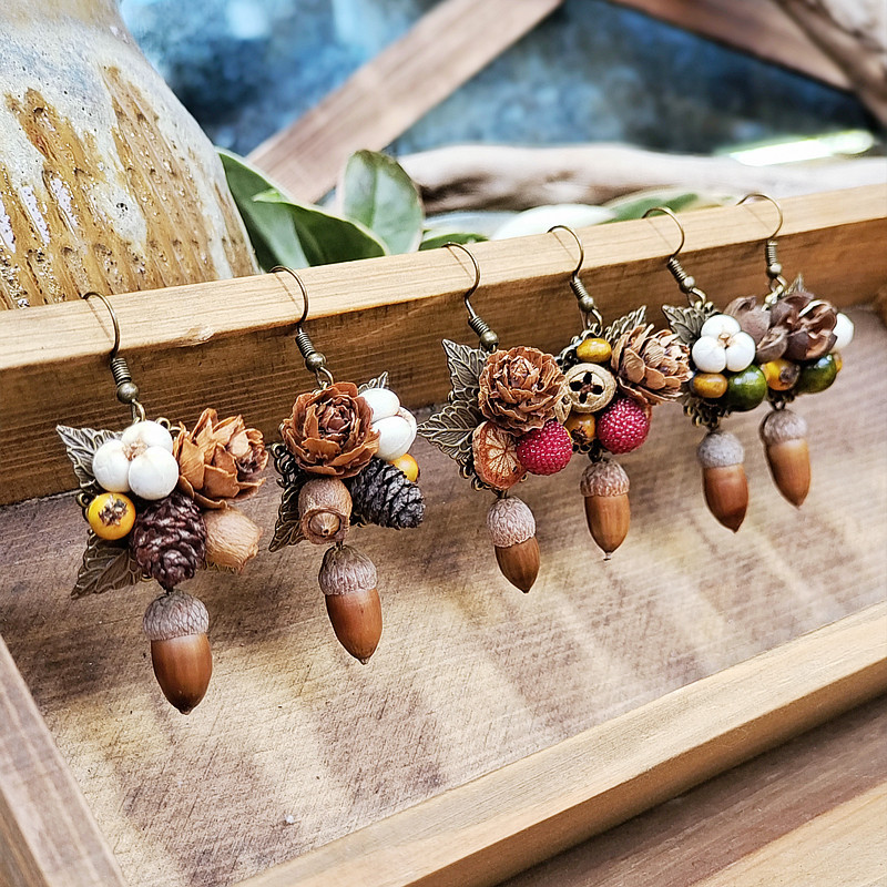 Vintage Wooden Plant Earring U - Vintage Fashion Guild review and price